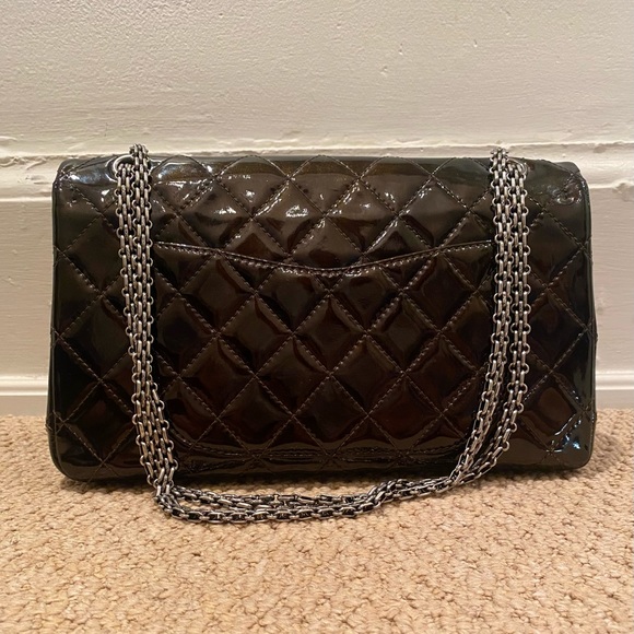 Authentic Chanel 2.55 Reissue double flap in Jumbo size. - Picture 2 of 9